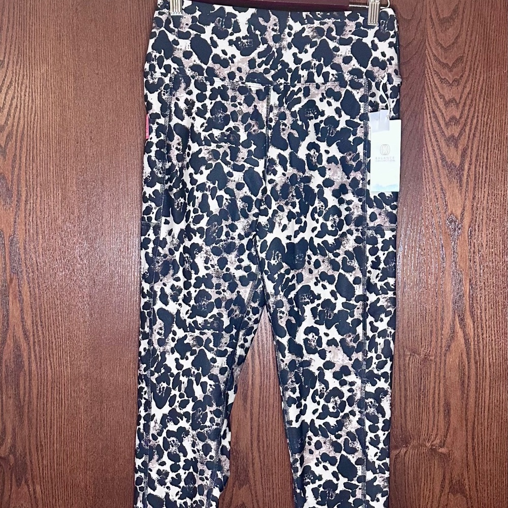 NWT - Balance Collection Leggings - Cheetah